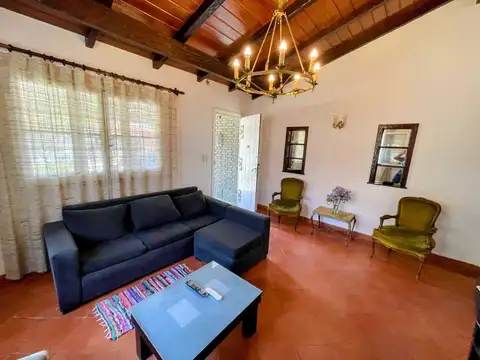 VENTA CASA 3 AMBIENTES CON DEPARTAMENTO P. MOGOTES