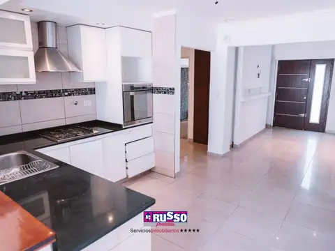 Venta casa 5 ambientes San Justo
