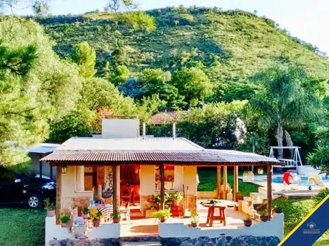 Casa 6 ambientes con 4 baños