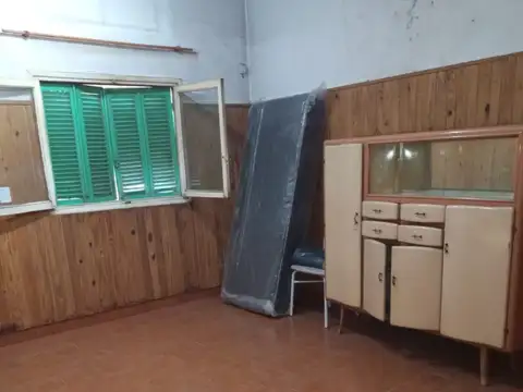 Casa en dos plantas. para 2 familias