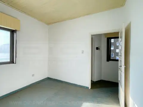 Local en Venta 50 años