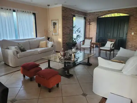 Casa en Venta de 6 dormitorios