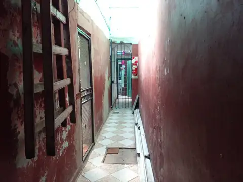 Venta local/ph ideal 3 familias  Pompeya/Barracas