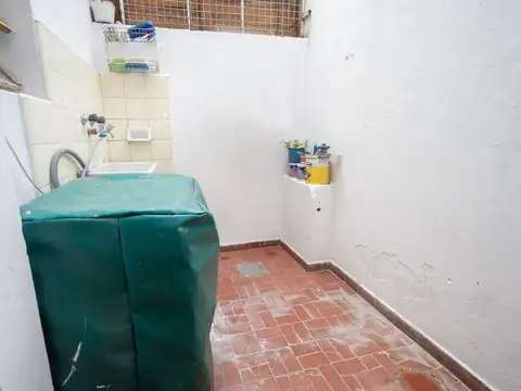 Depto Tipo Casa en Venta 44 años