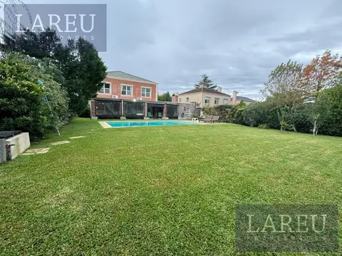 Casa en Venta en Pilar del Este - Los Jazmines, USD 320.000