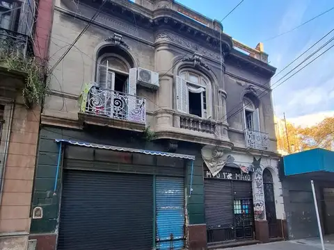 Depto Tipo Casa en Venta de 8 ambientes