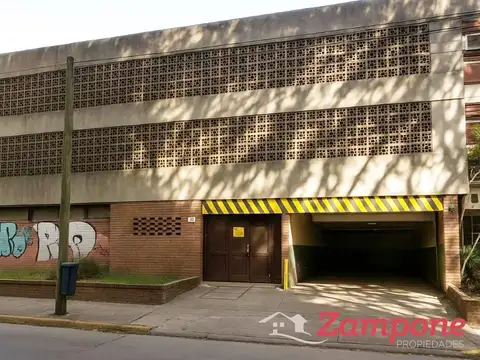 Venta de Cochera Fija Cubierta Vicente Lopez Libertador