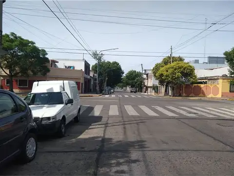 Av. Directorio 7300