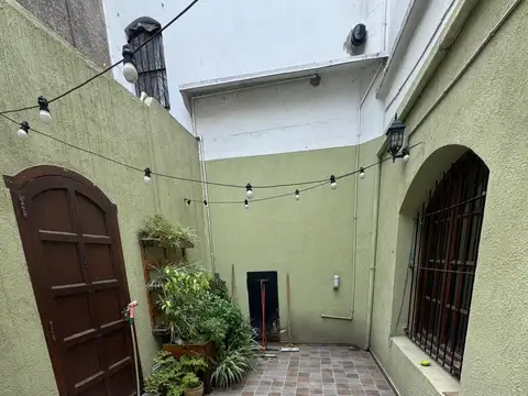 Departamento tipo casa en venta en Villa Santa Rita