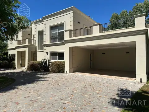 Casa en Venta de 5 dormitorios