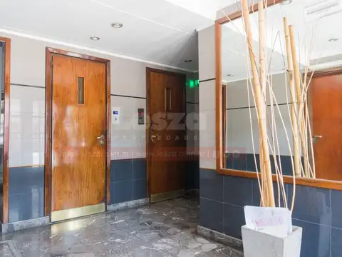 Oficina en Alquiler en Lanus Oeste, $ 830.000