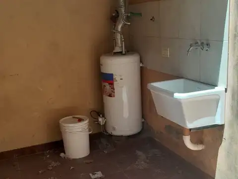 Depto Tipo Casa 2 ambientes con 1 baño