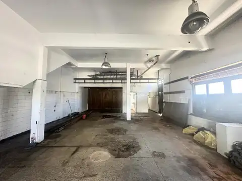 Galpon en Venta 8  mts Frente