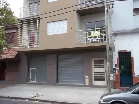 Depto 2 amb c/ balcon al frente