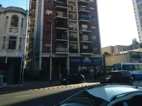 Av Dr M Belgrano 500, Piso 5