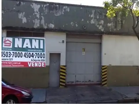 Vende de LOTE DE 17.32m x 38.80m