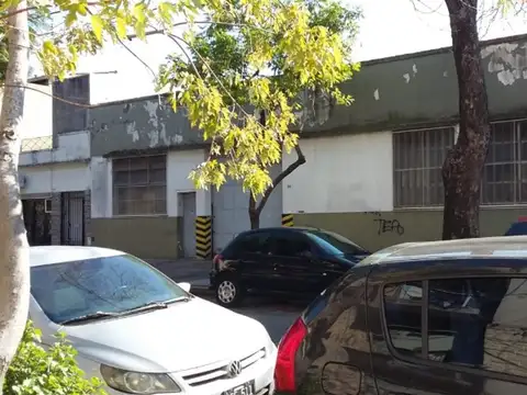 Vende de LOTE DE 17.32m x 38.80m