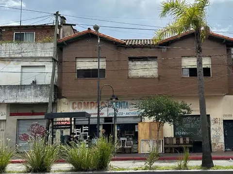 VENTA LOCAL C/ VIVIENDA 4AMB SIN EXPENSAS VIRREYES