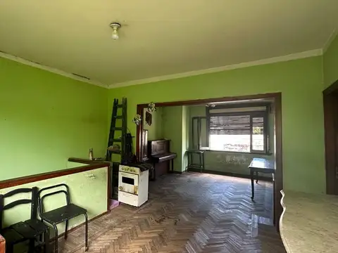 Local en Venta 73 años