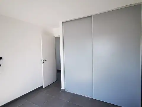 Departamento en Alquiler en Alto Alberdi, $ 612.000