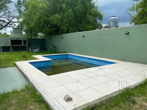 QUINTA 4 AMBIENTES VENTA EZEIZA