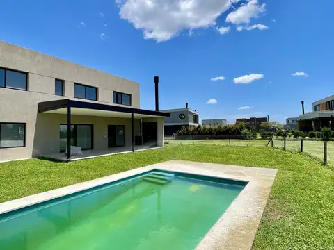 Casa en Riberas a la venta en Puertos del Lago