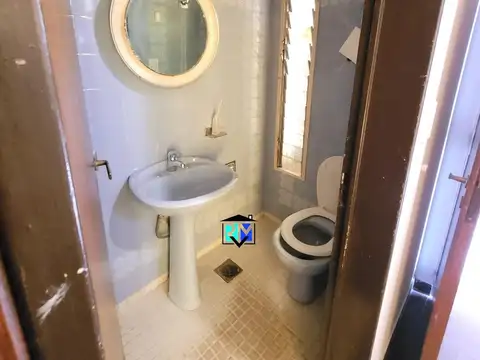 Casa en Venta con 4 cocheras