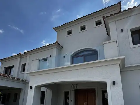 Casa en Venta de 7 dormitorios