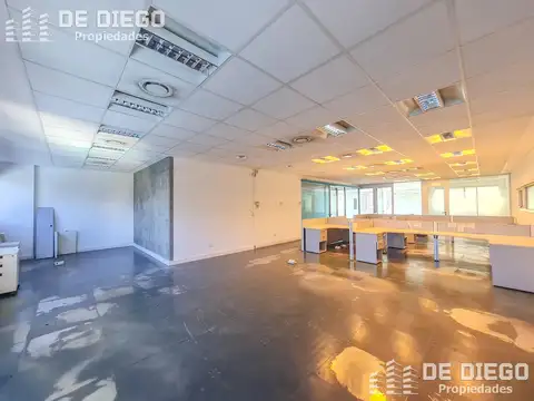 Oficina en Alquiler en Vicente Lopez, USD 2.000