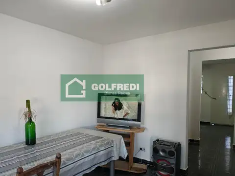 Casa 3 ambientes con 1 baño