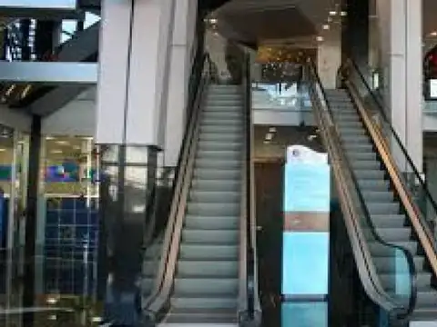 Oficina en Venta con 2 cocheras