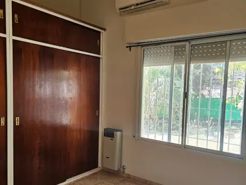 Excelente casa en el mejor barrio de Villa Giardino