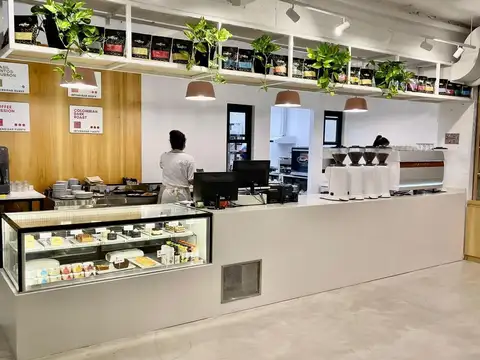 Local en Callao entre Paraguay y Marcelo T de Alvear