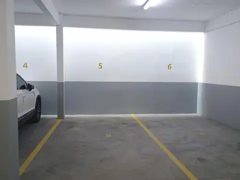 Cochera en venta - 15Mts2 - San Cristóbal