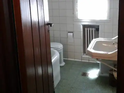 Se vende casa en La Cumbre barrio Golf, de estilo con vistas