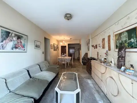 VENTA DEPTO 4 AMB + DEP. Y COCHERA - FLORESTA