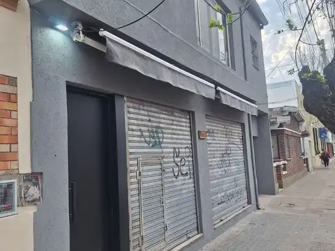 Hipólito Yrigoyen 700