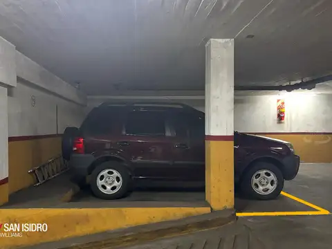 Cochera en 25 de Mayo San Isidro Casco Historico