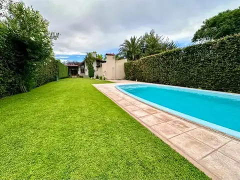 Casa en Venta en Barrio Will-Ri