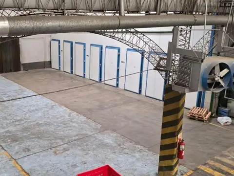 Galpon en Alquiler 350  mts Frente