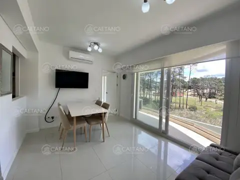 Departamento en Alquiler Temporal en Playa Mansa, USD 850