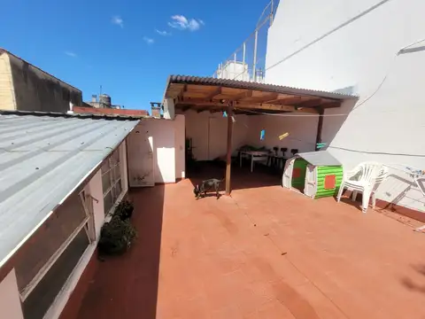 Depto Tipo Casa en Venta de 4 ambientes