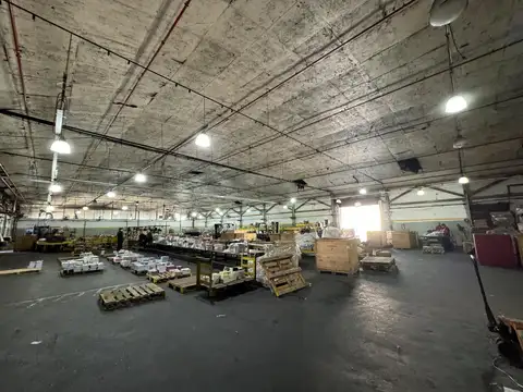 Depósito en Alquiler - Mixtura 3 - Barracas