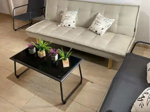 Casa en Alquiler Temporal con 2 cocheras