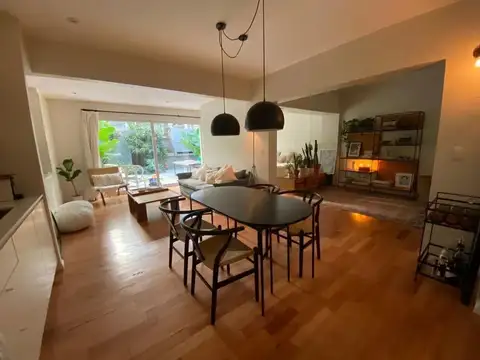 Pacheco de Melo 2400, Piso PB