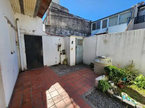 Calle 17 e/ 64 y 65 1500