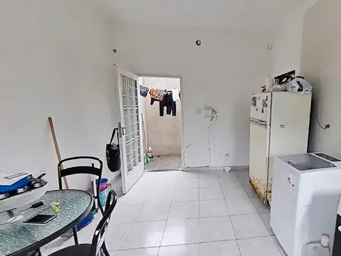 Casa 4 amb + depto amb 200m2 tot, 140 m2 cub garage