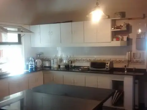 Casa en Venta con 5 cocheras