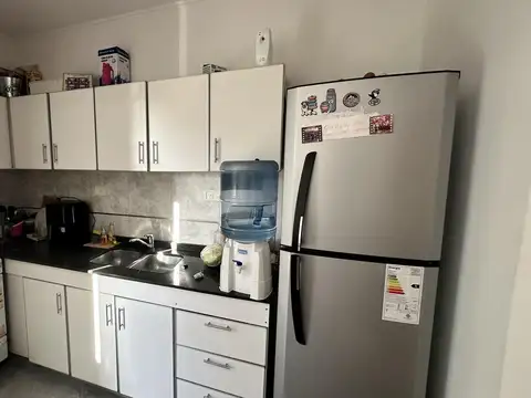 2 DEPARTAMENTOS DE UN DORMITORIO EN CALLE LIMA al 200