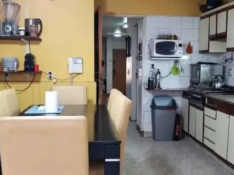 Depto Tipo Casa 4 ambientes con 4 baños